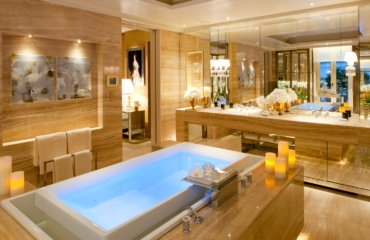 Luxurious Bathrooms